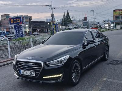 2016 Genesis EQ900