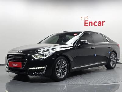 2018 Genesis EQ900