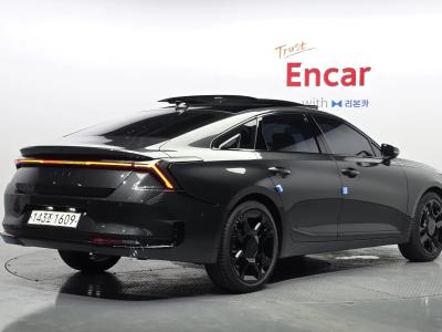 2025 Kia K8