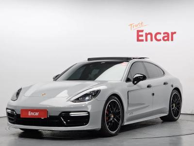 2019 Porsche Panamera