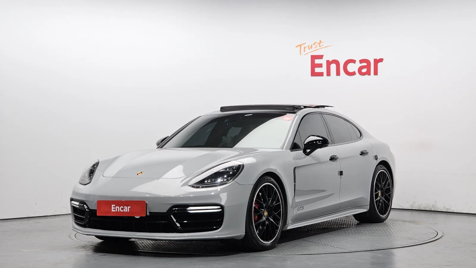 2019 Porsche Panamera