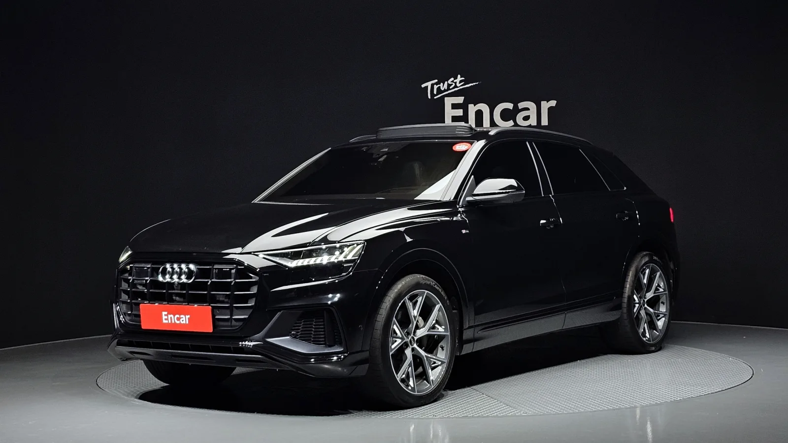 2023 Audi Q8