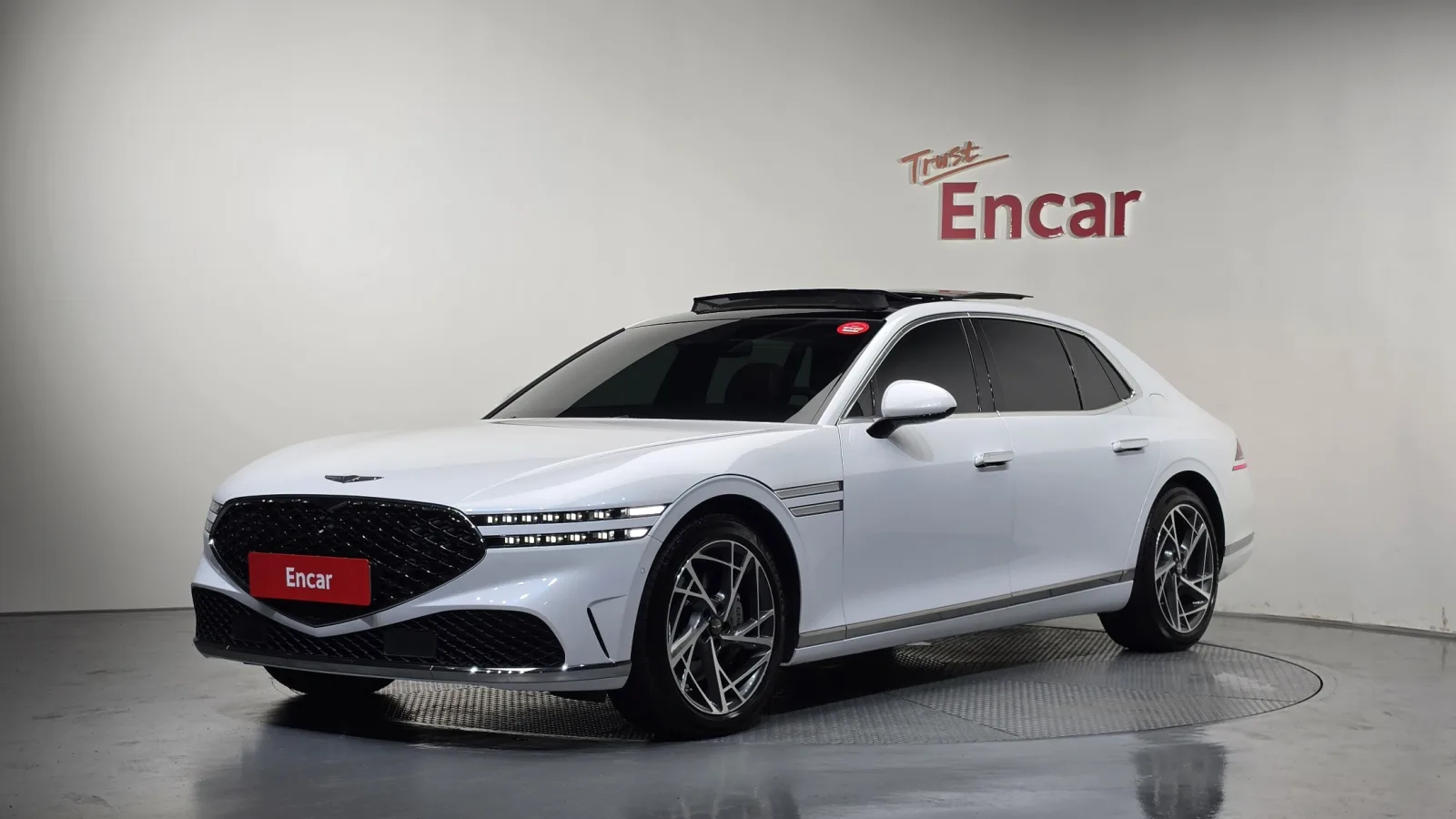 2023 Genesis G90