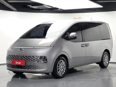 2022 Hyundai Staria