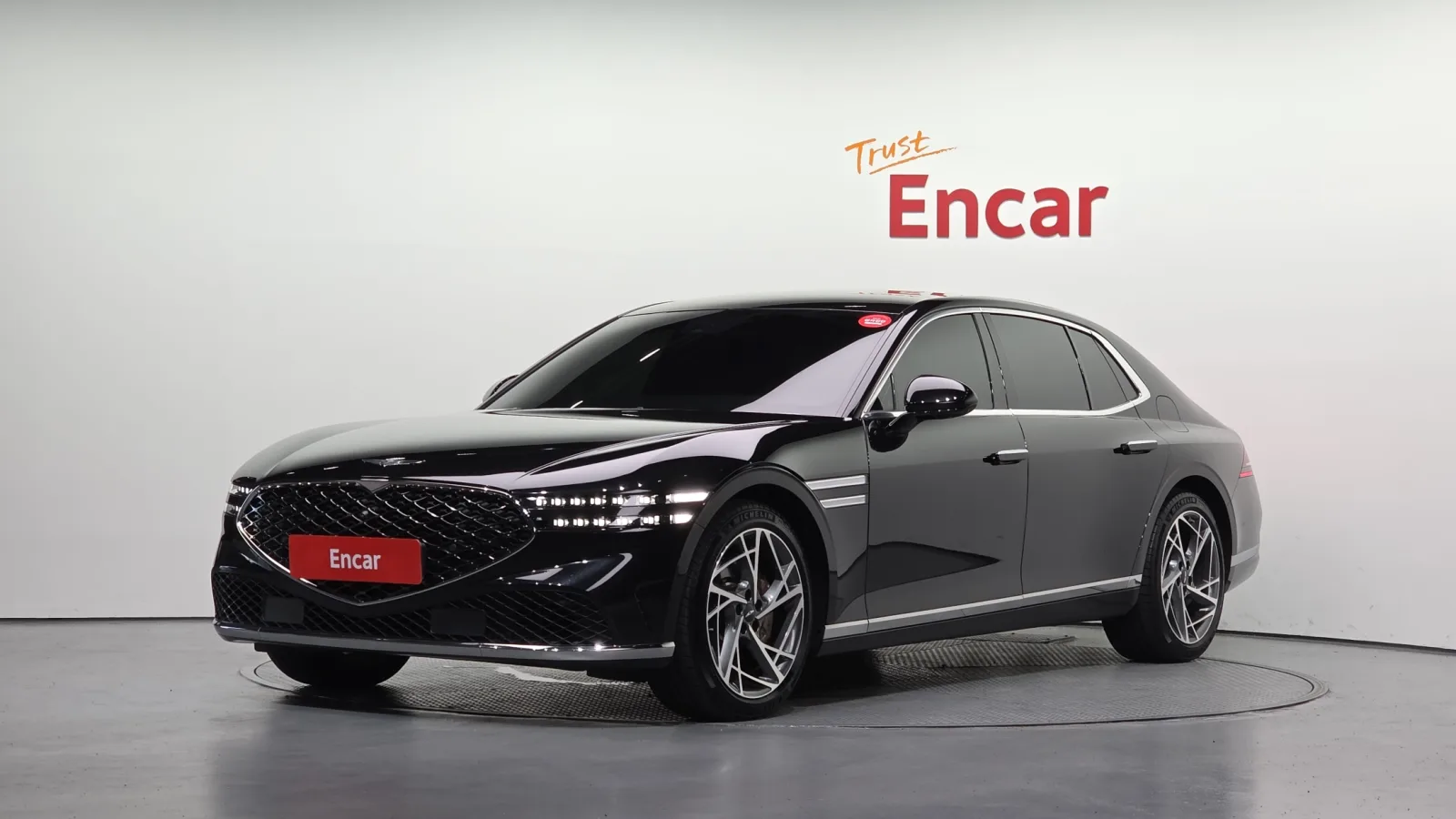 2023 Genesis G90