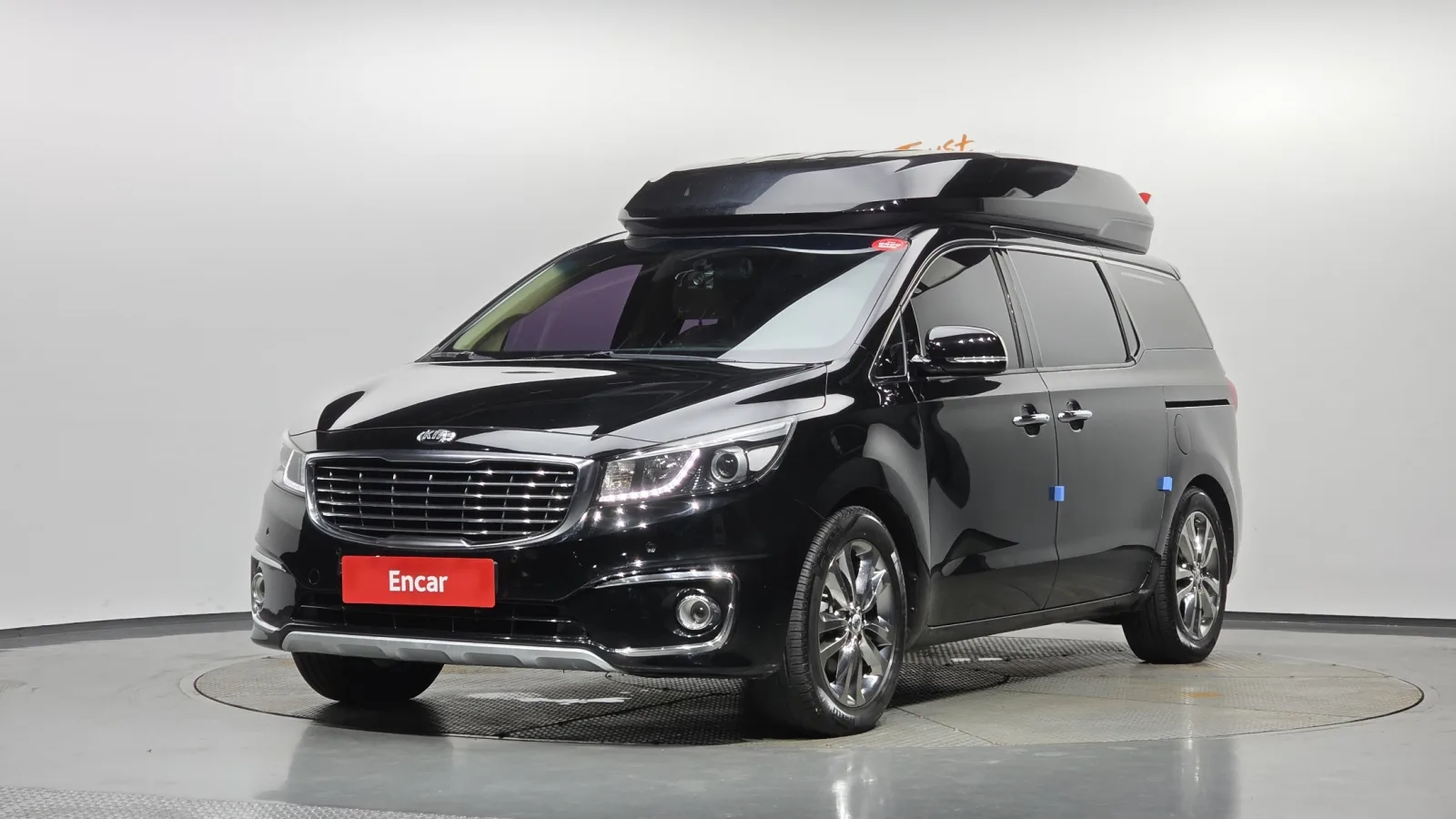 2016 Kia Carnival