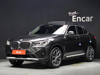 2025 BMW X4