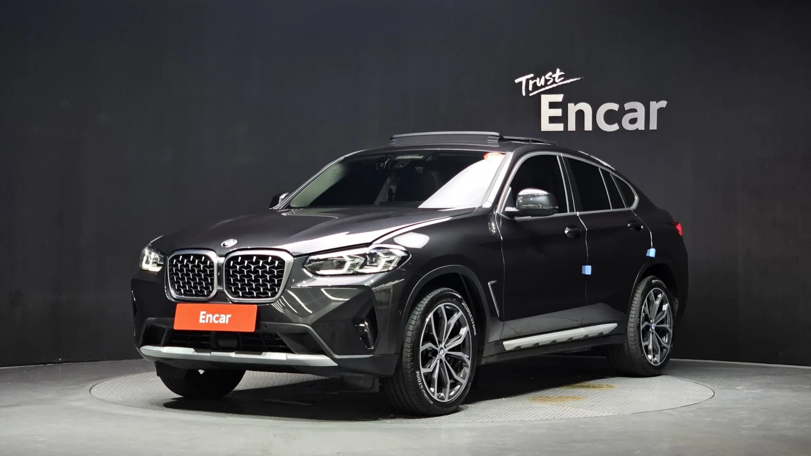 2025 BMW X4