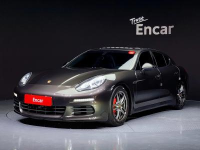 2014 Porsche Panamera