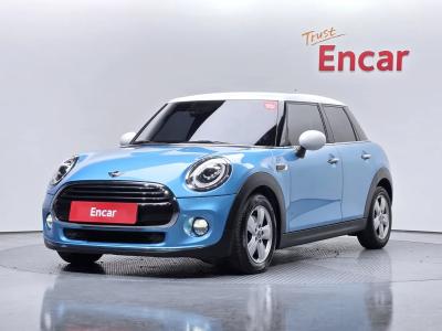2019 MINI Cooper