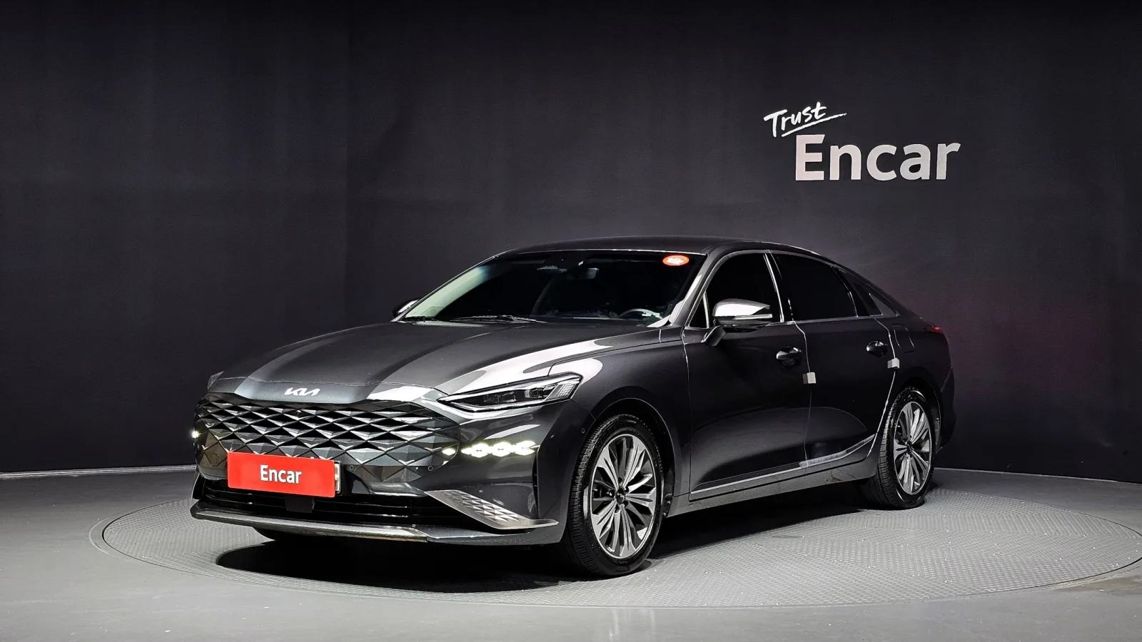 2023 Kia K8