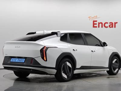 2026 Kia EV4