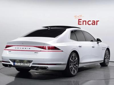 2022 Genesis G90