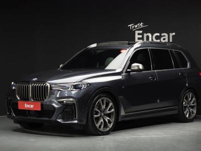 2021 BMW X7