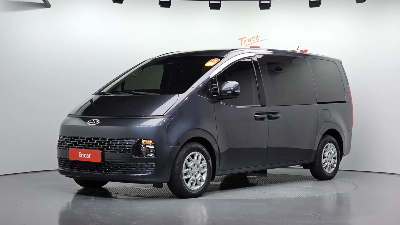 2022 Hyundai Staria