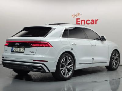 2021 Audi Q8