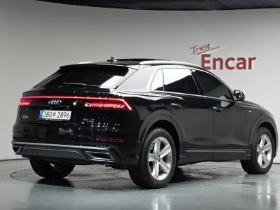 2021 Audi Q8