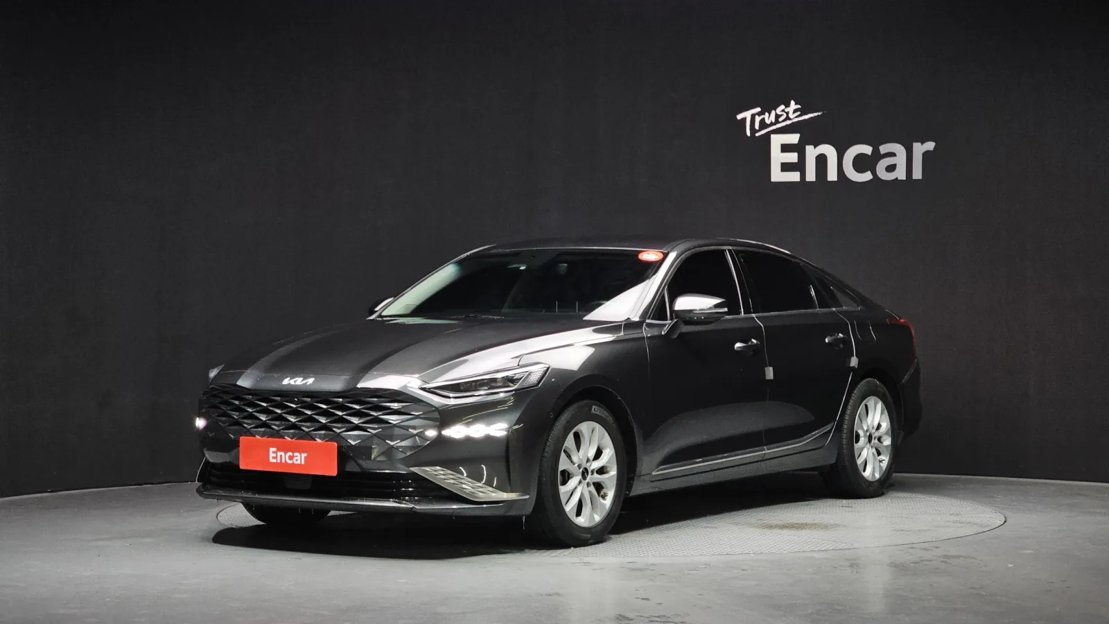 2023 Kia K8
