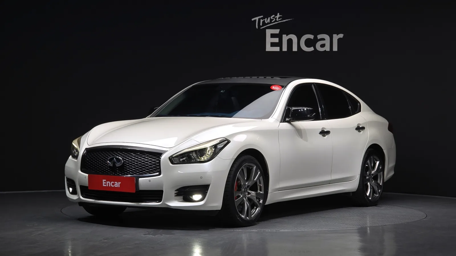 2016 Infiniti Q70