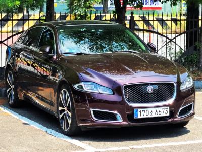 2019 Jaguar XJ