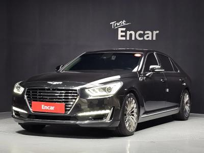 2018 Genesis EQ900