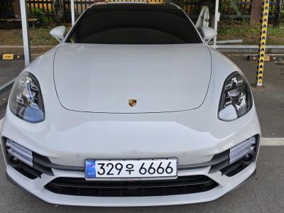 2023 Porsche Panamera