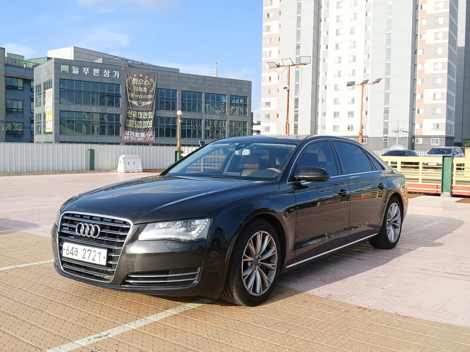 2012 Audi A8
