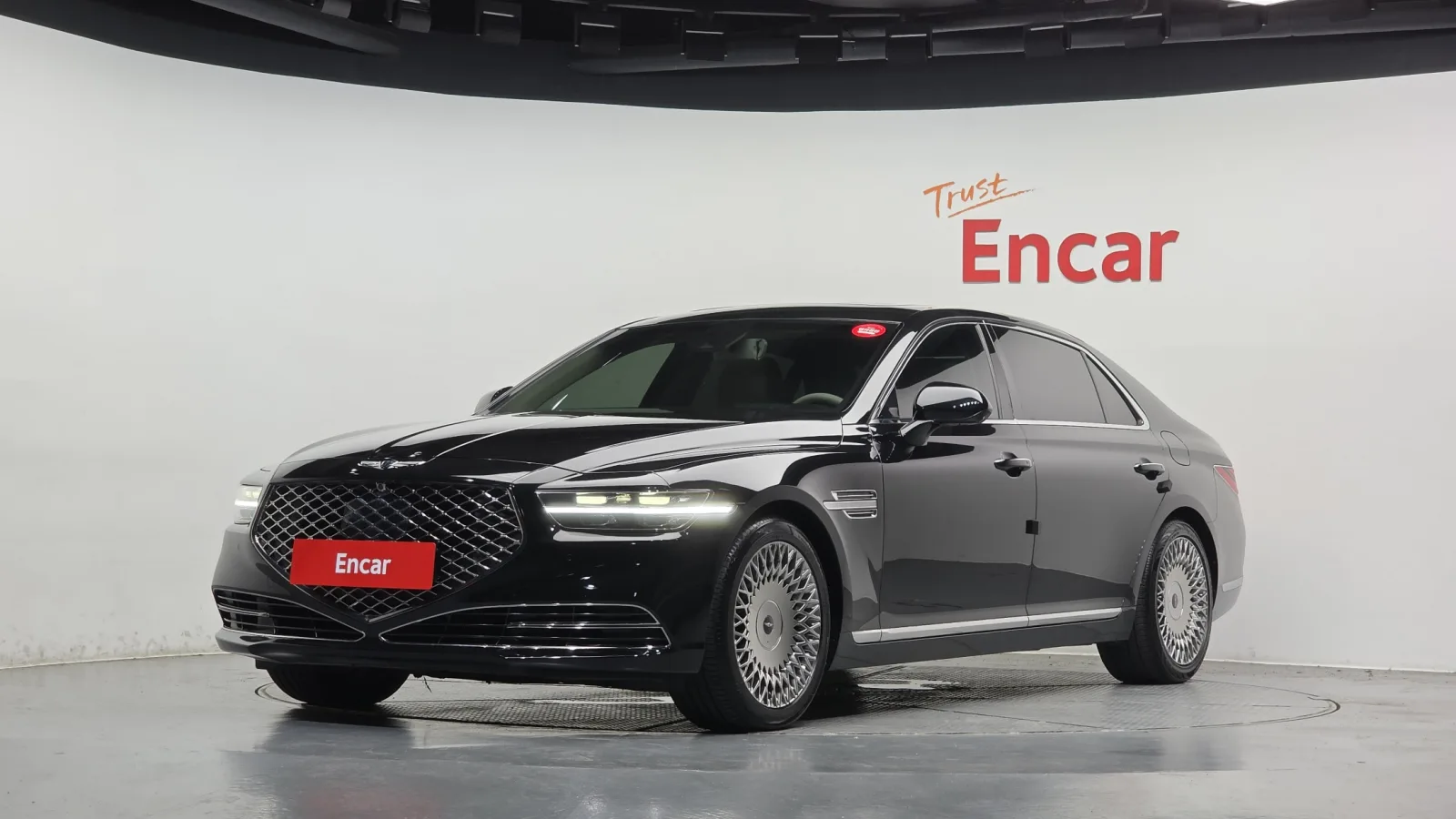 2021 Genesis G90