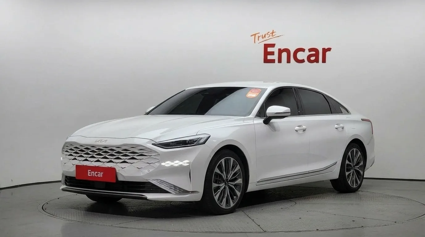 2023 Kia K8