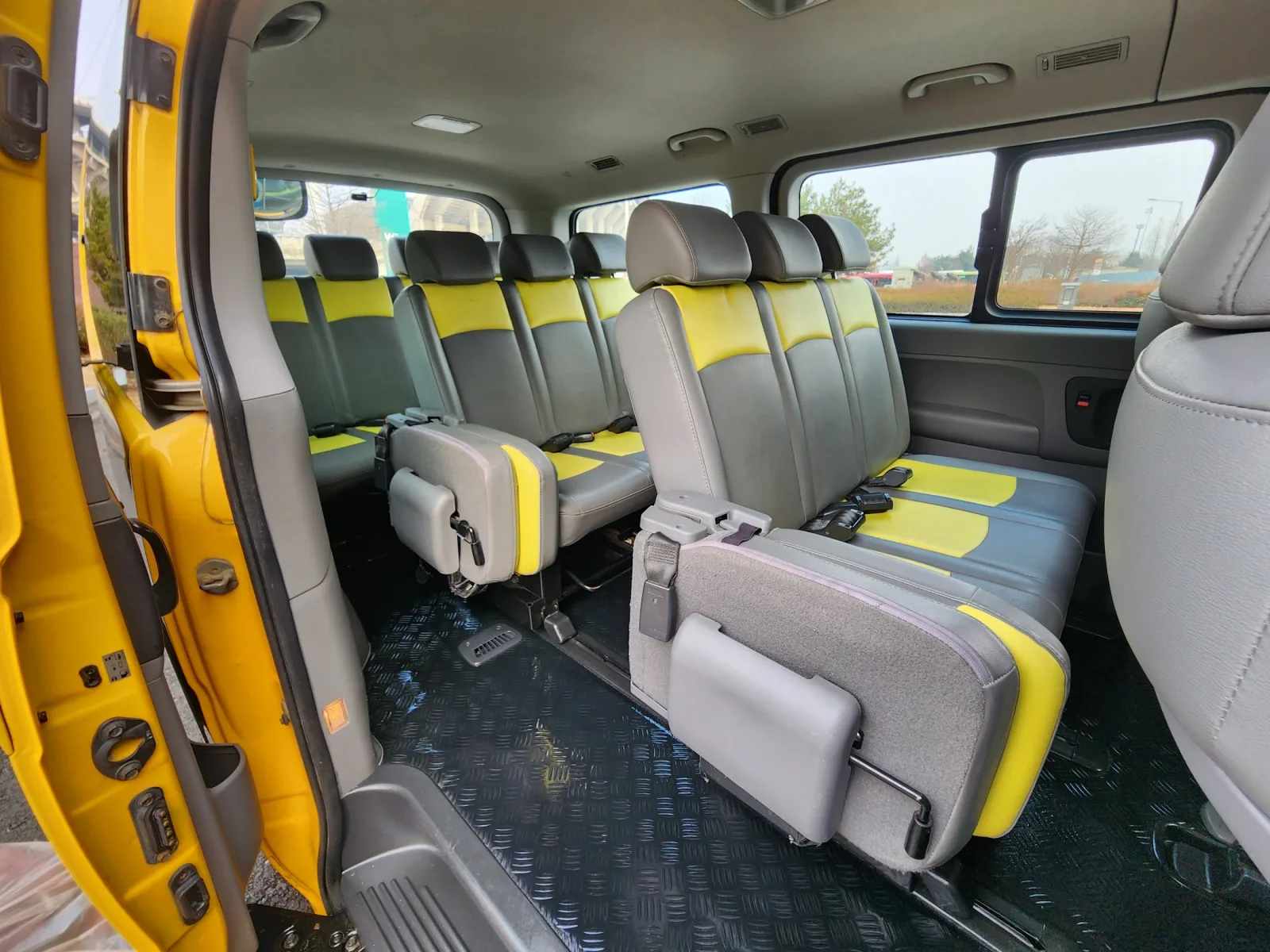2017 Hyundai Starex