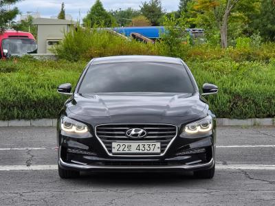 2018 Hyundai Grandeur