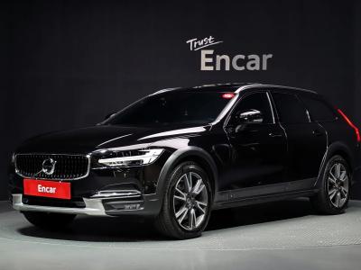 2018 Volvo V90