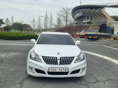 2012 Hyundai Equus