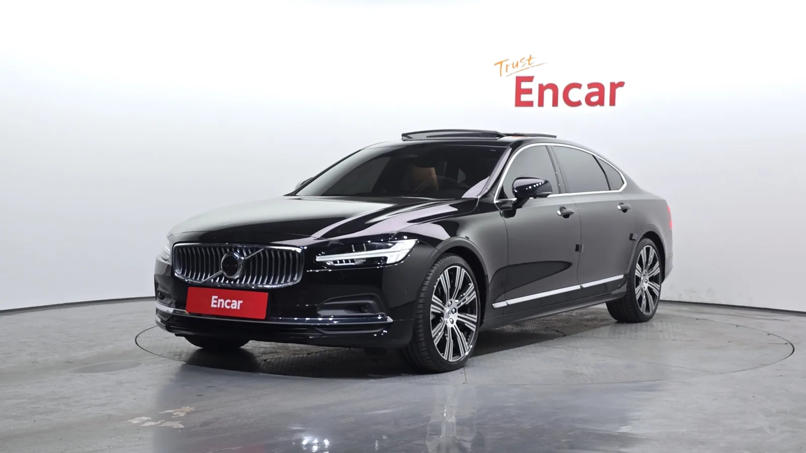 2022 Volvo S90