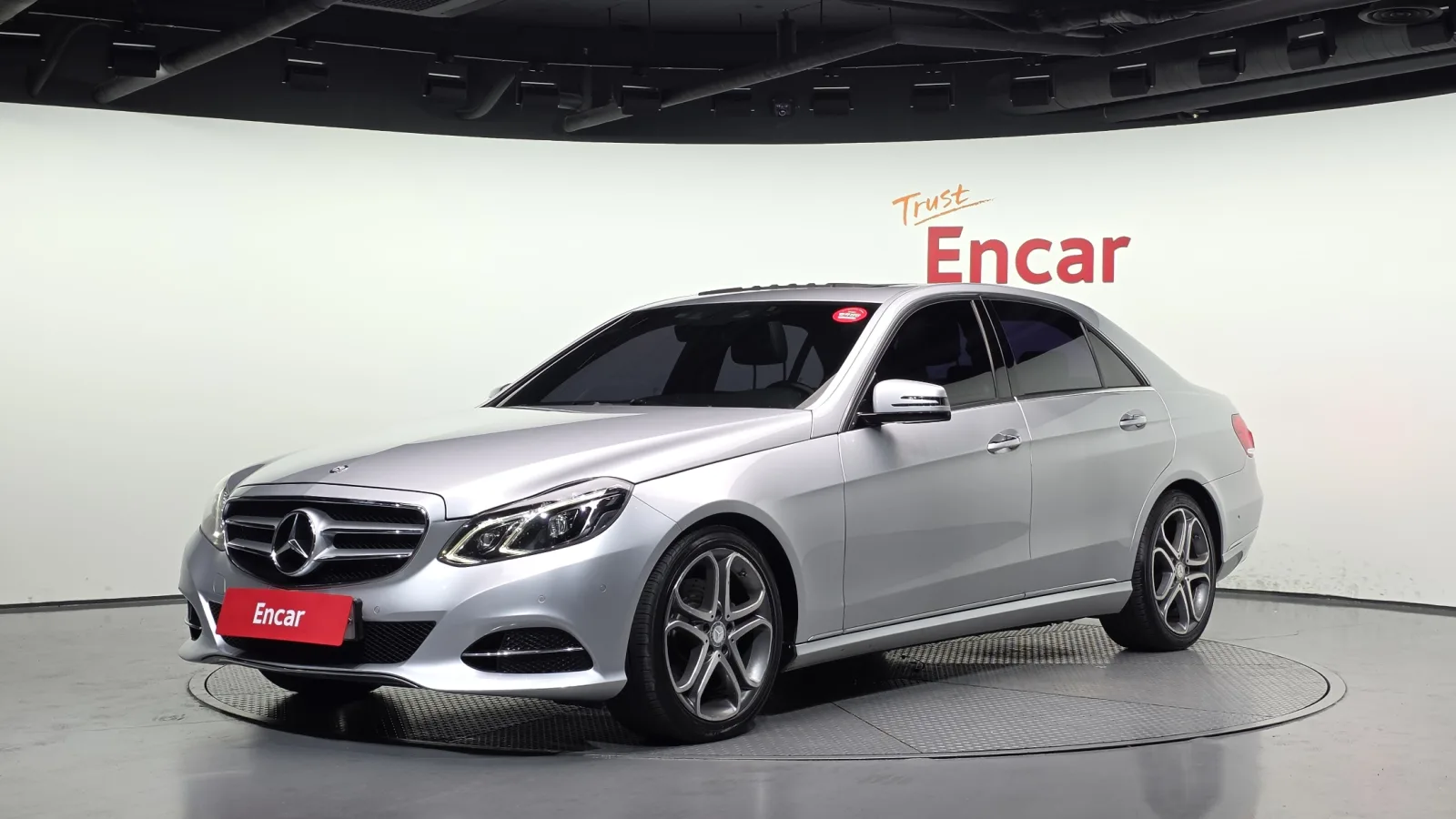 2016 Mercedes-Benz E-Class