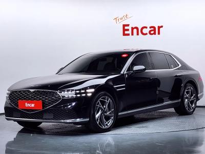 2022 Genesis G90