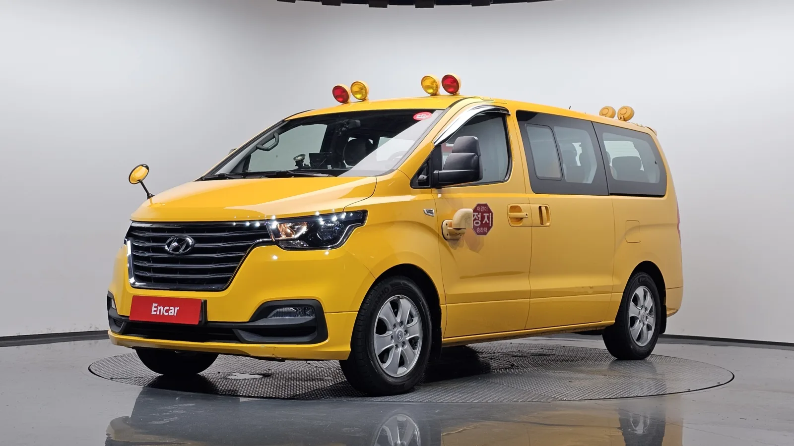 2019 Hyundai Starex
