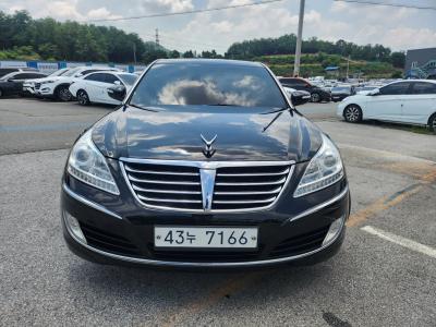 2012 Hyundai Equus