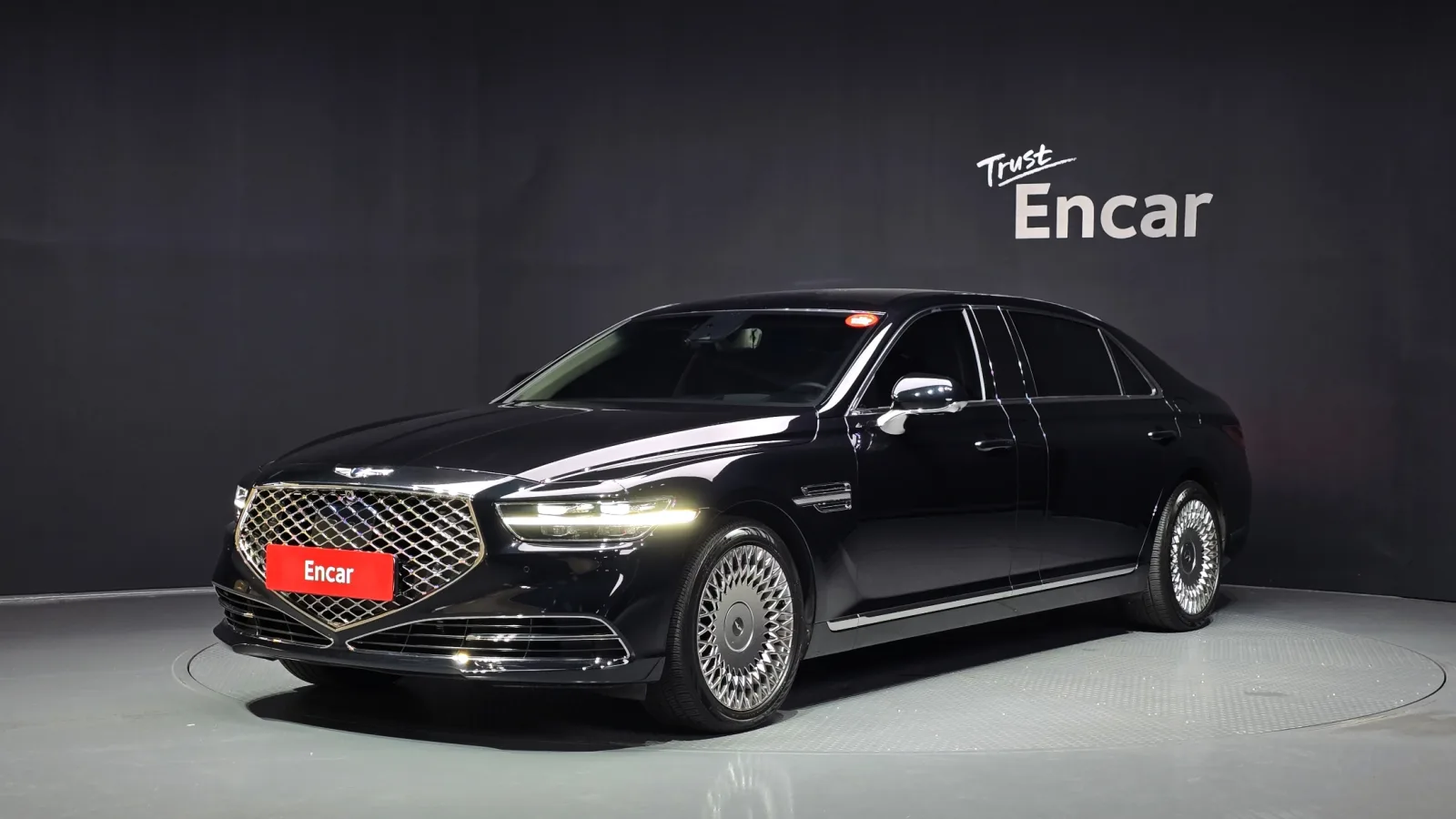 2021 Genesis G90