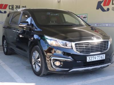 2015 Kia Carnival