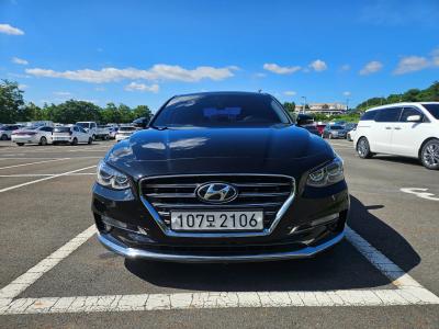 2018 Hyundai Grandeur