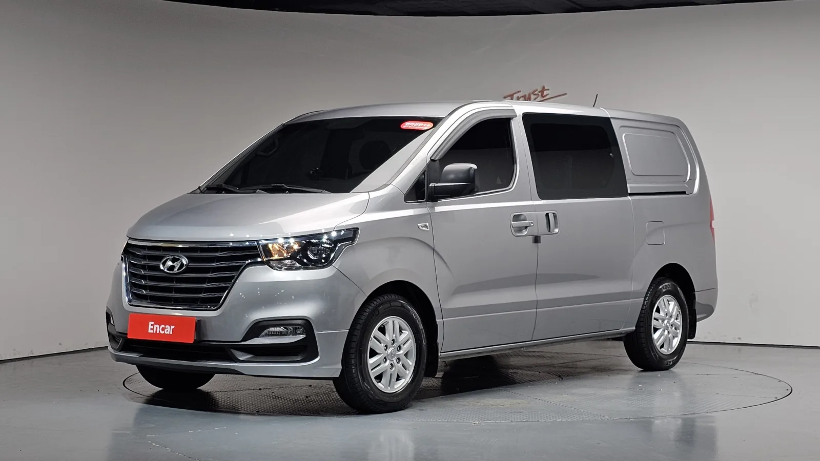 2020 Hyundai Starex