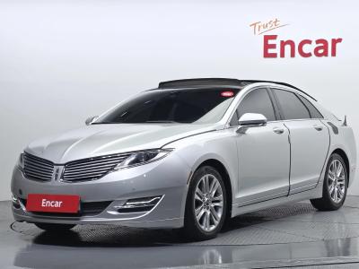 2014 Lincoln MKZ