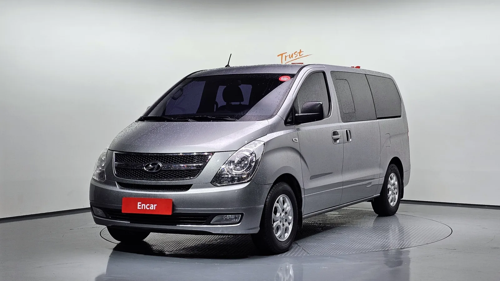 2016 Hyundai Starex