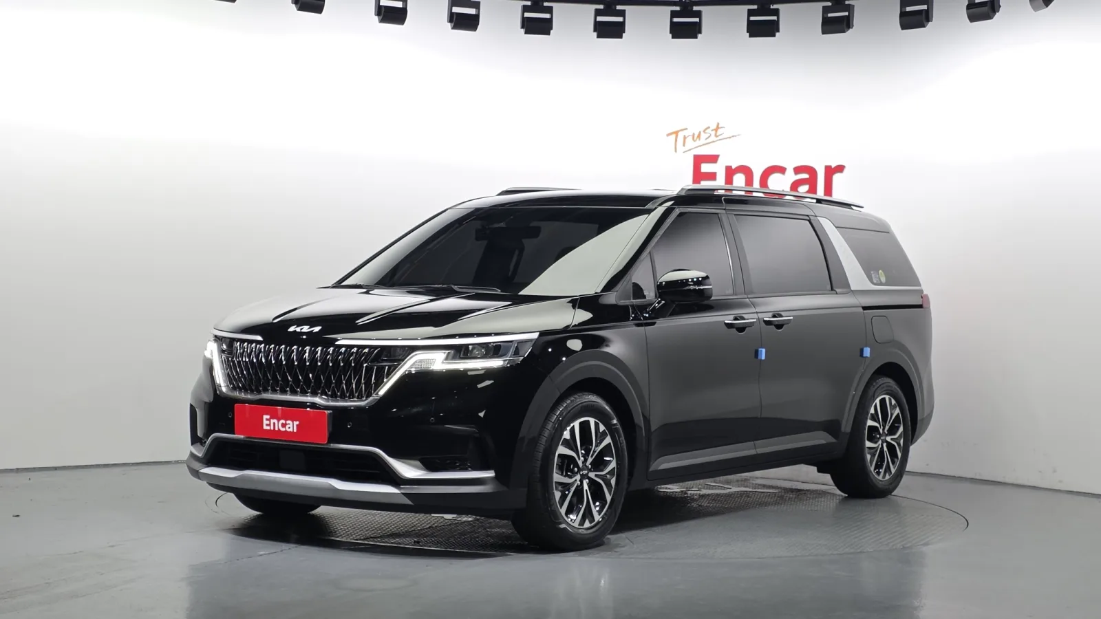 2023 Kia Carnival