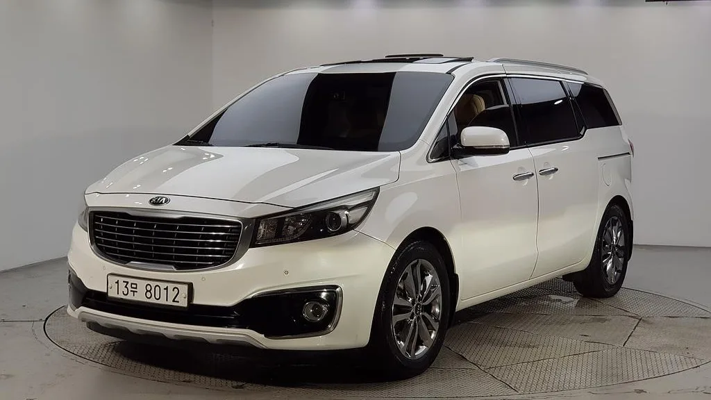 2015 Kia Carnival