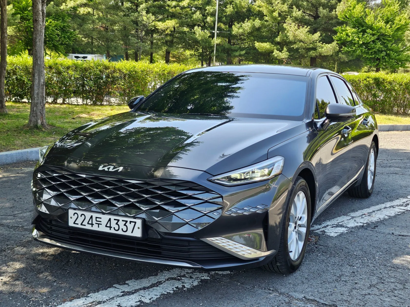 2023 Kia K8