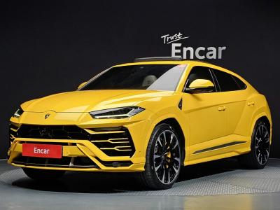 2020 Lamborghini Urus