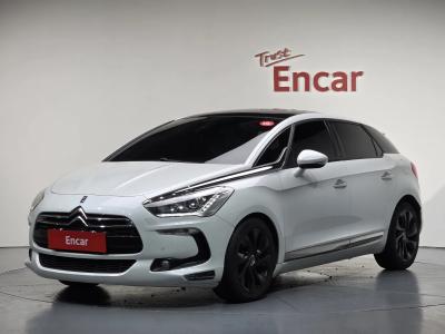 2013 Citroen-DS DS5