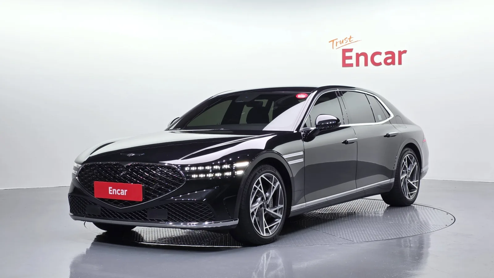 2022 Genesis G90